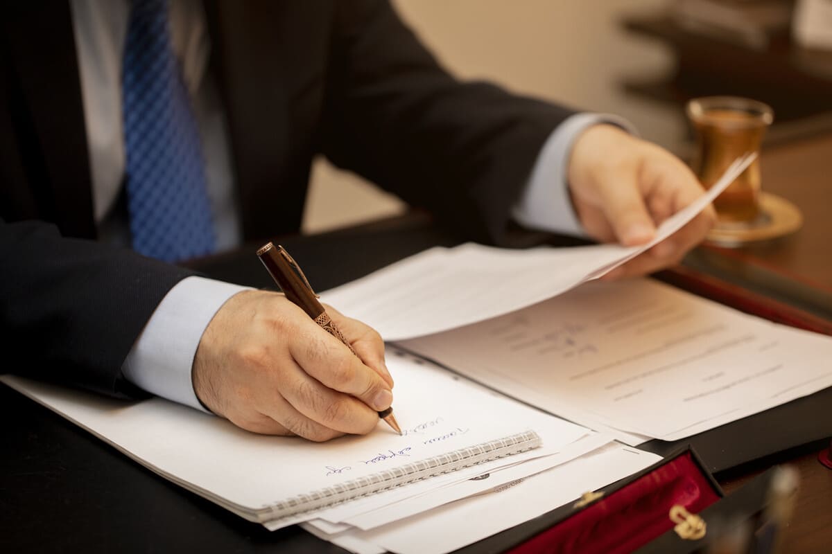 Peritajes en diversas especialidades : Análisis profesional para casos legales